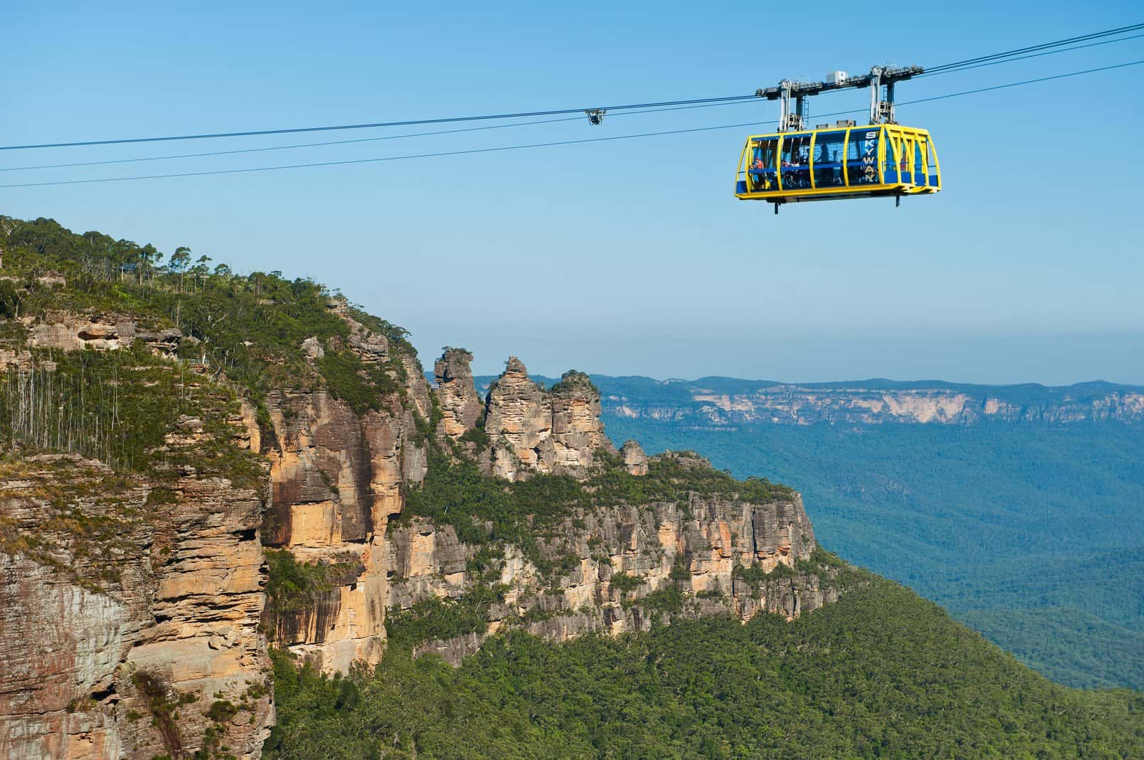 GDFMM9 Scenic Skyway in front of the Three Sisters in Blue Mountains National Park.