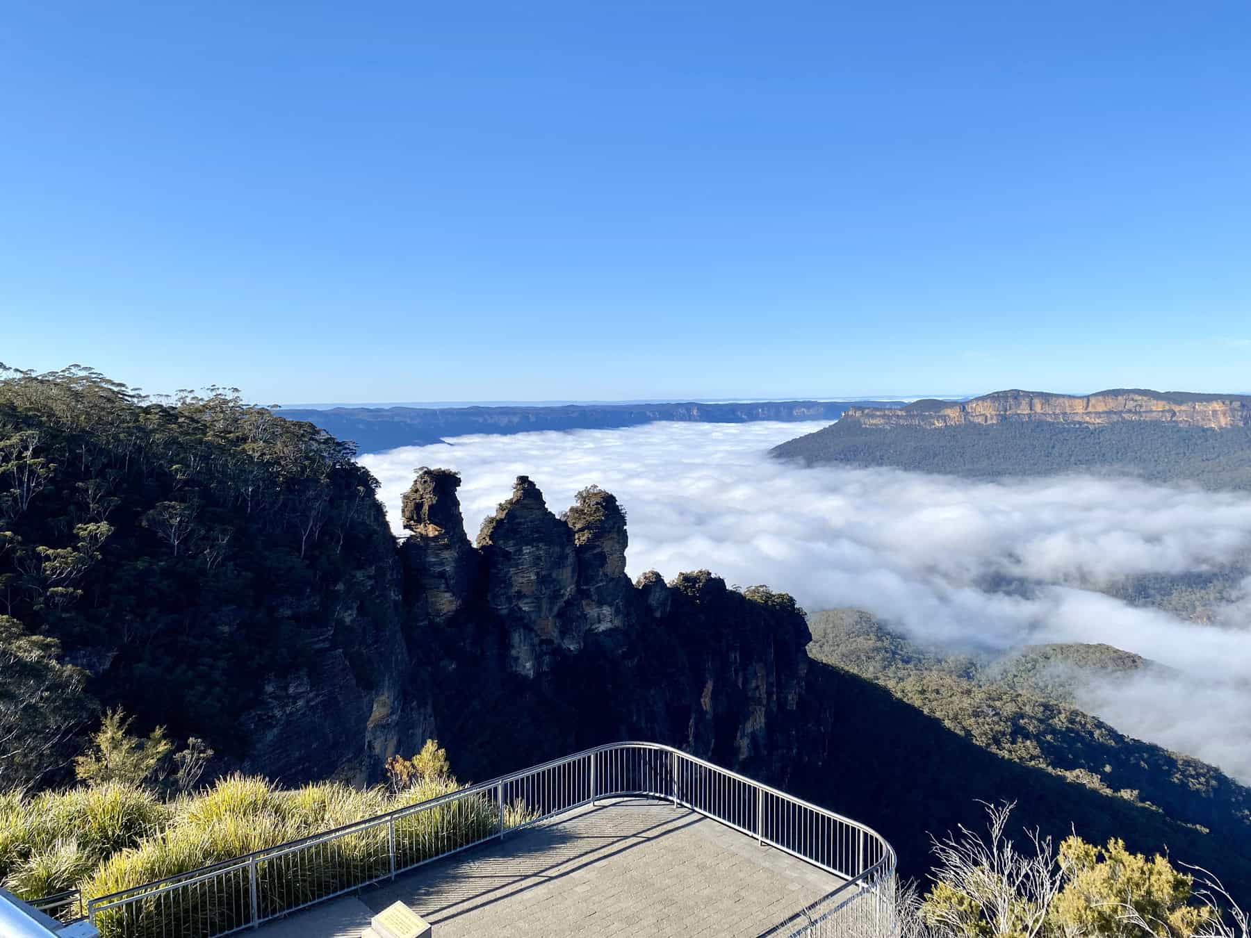 11. Echo Point Katoomba clouds rising in winter